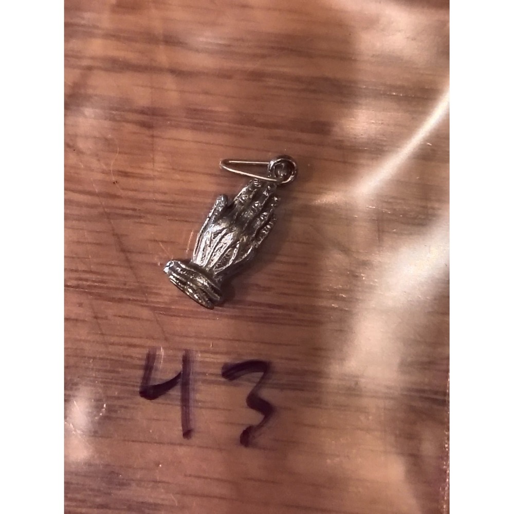 Vintage Praying Hands Charm Pendant Religious Christian Faith Jewelry Silver